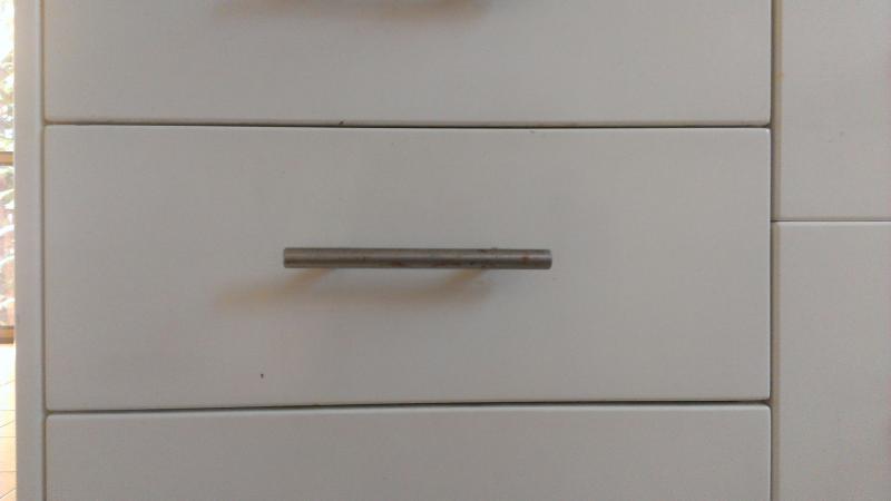 Drawer in place, from front