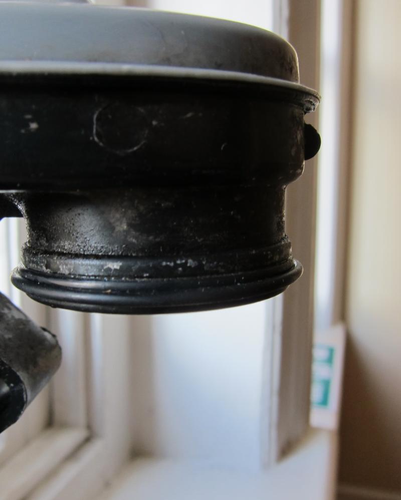 Dudley siphon with washer