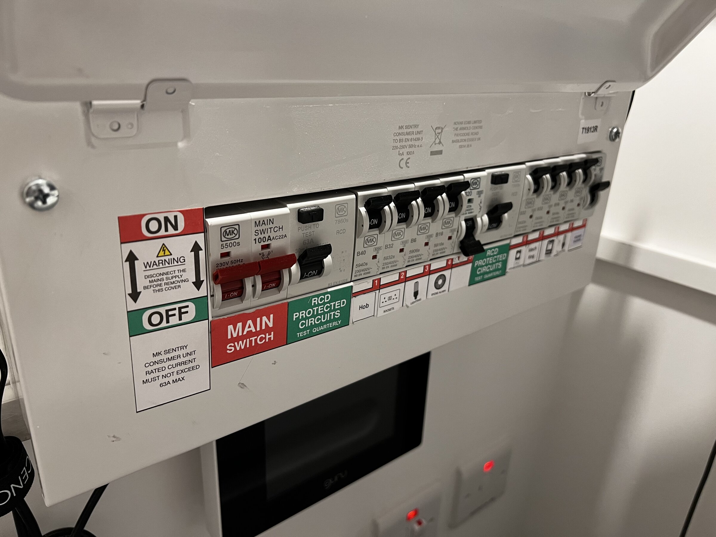 E637D30D-A435-4FBD-996E-BF850AD87470