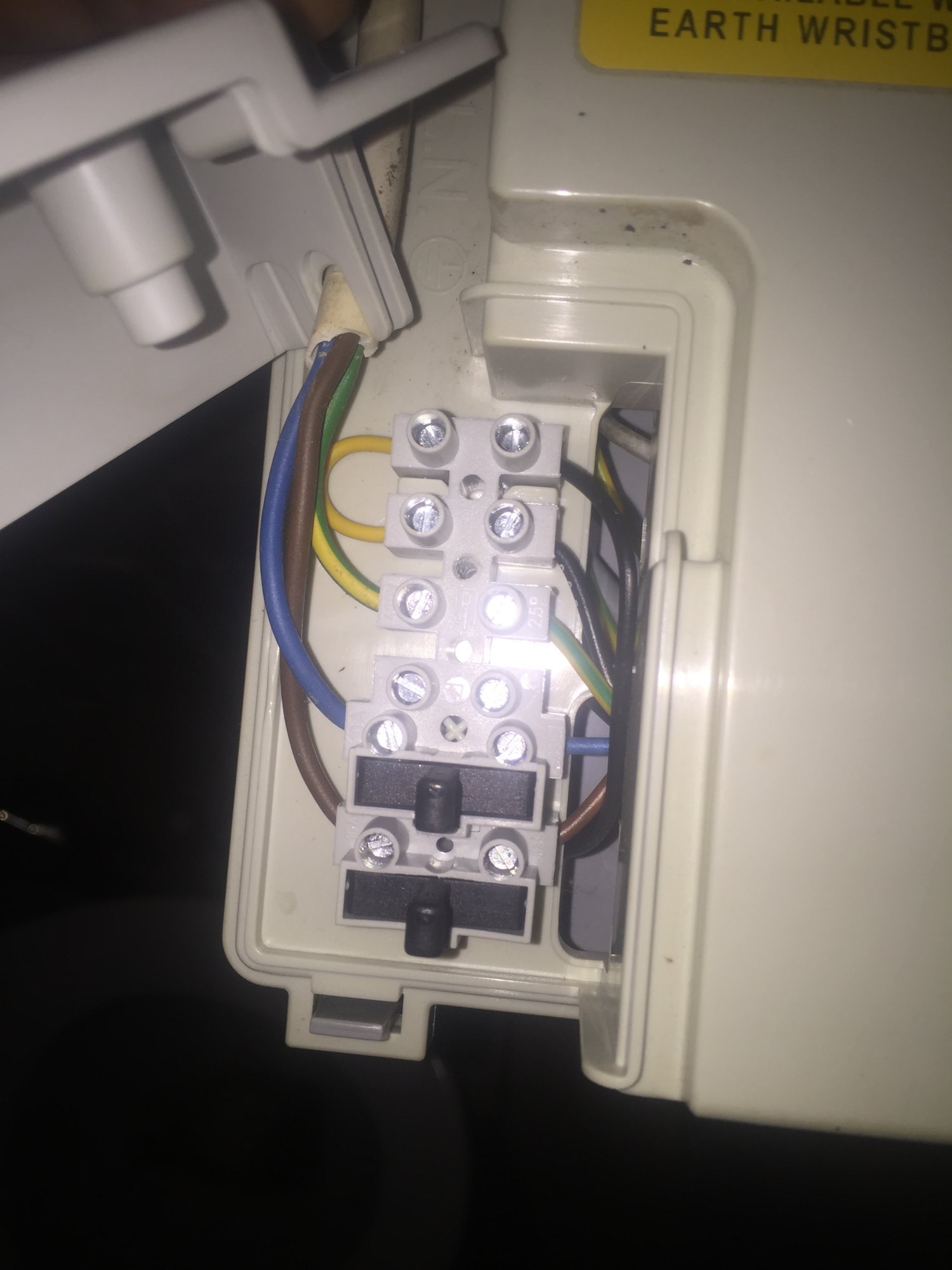 E8AF8721-BF84-4D95-807D-8D8113C01D0F