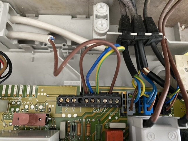 EE0C3453-BDA4-4830-8CFB-F17E0F0B7593