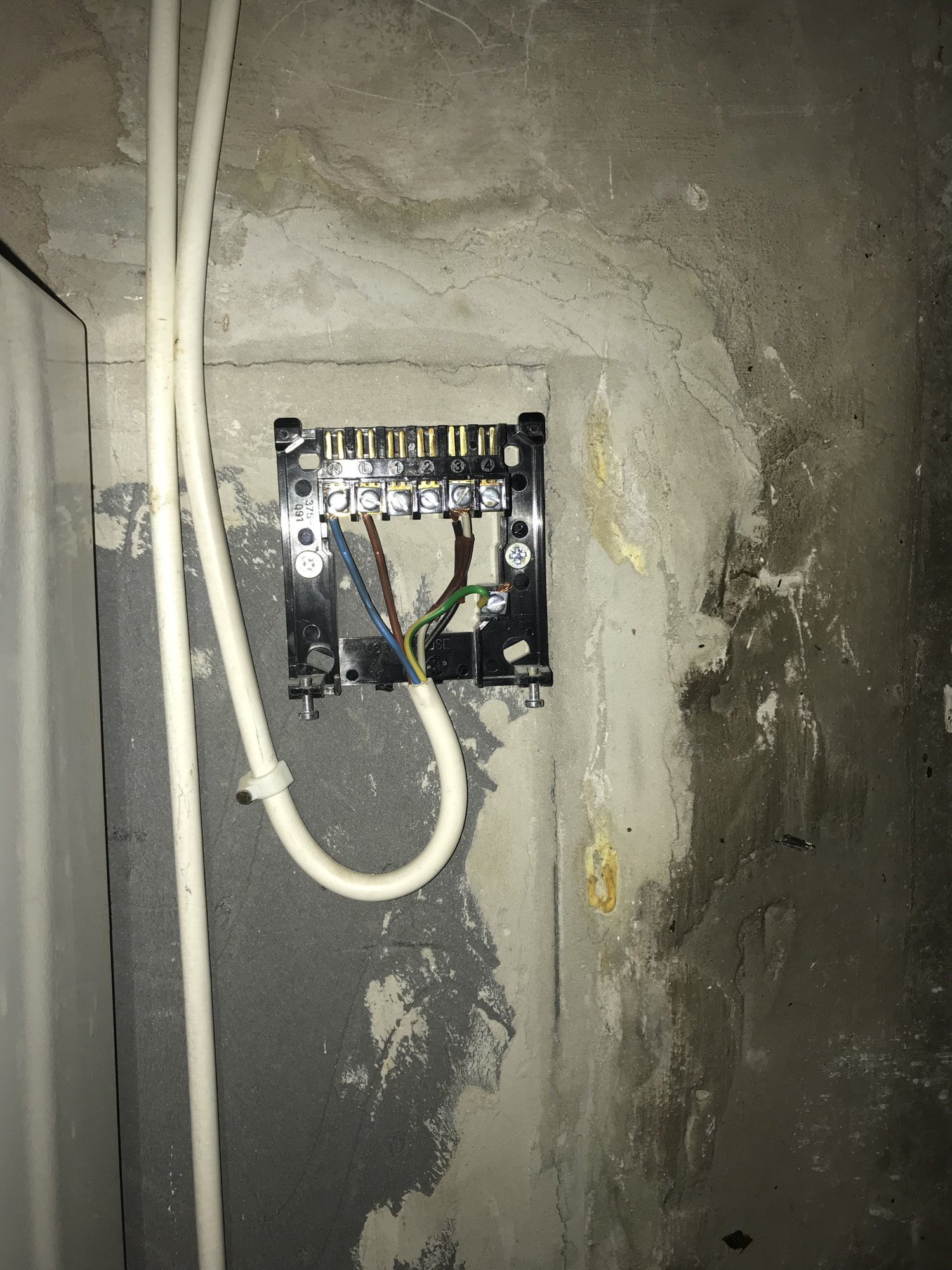 EE80BD39-990A-4E37-B600-4B90C54317FD