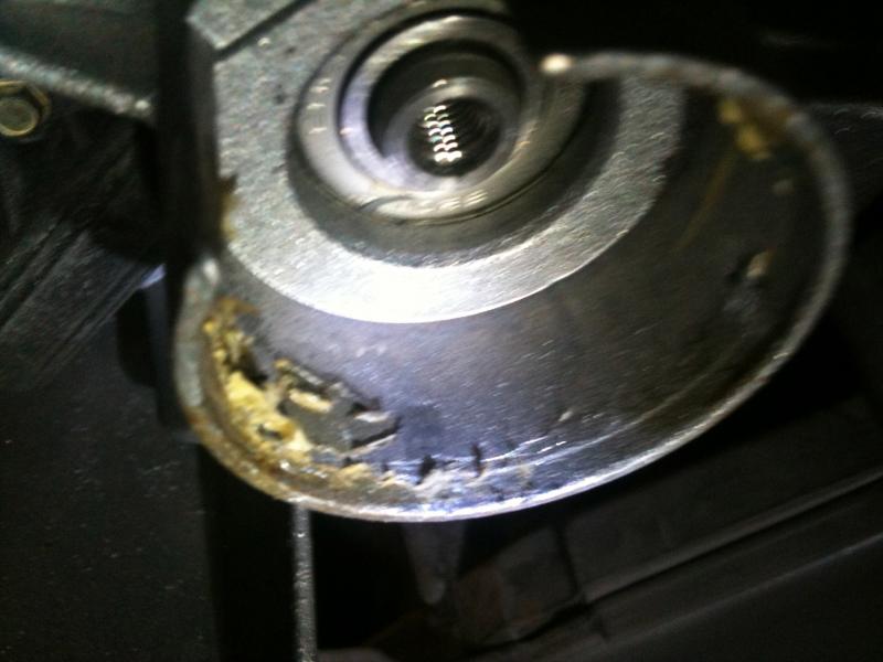 Empty space where magnet should be