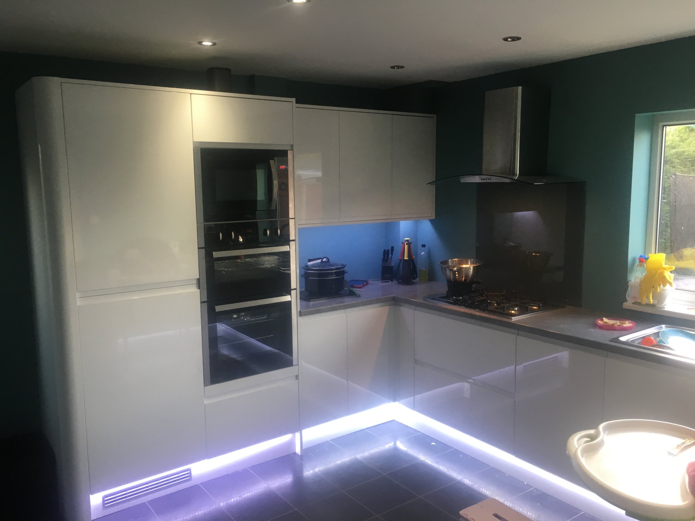 F894E0B8-4153-4EEF-8627-749B1A31269C