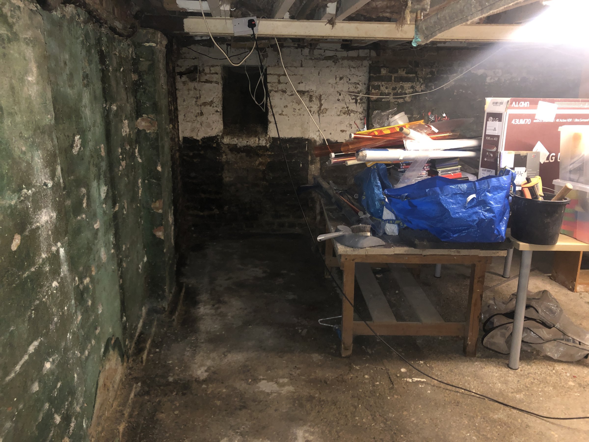 F8E39F0C-3027-4F40-8195-CAC4349100B1