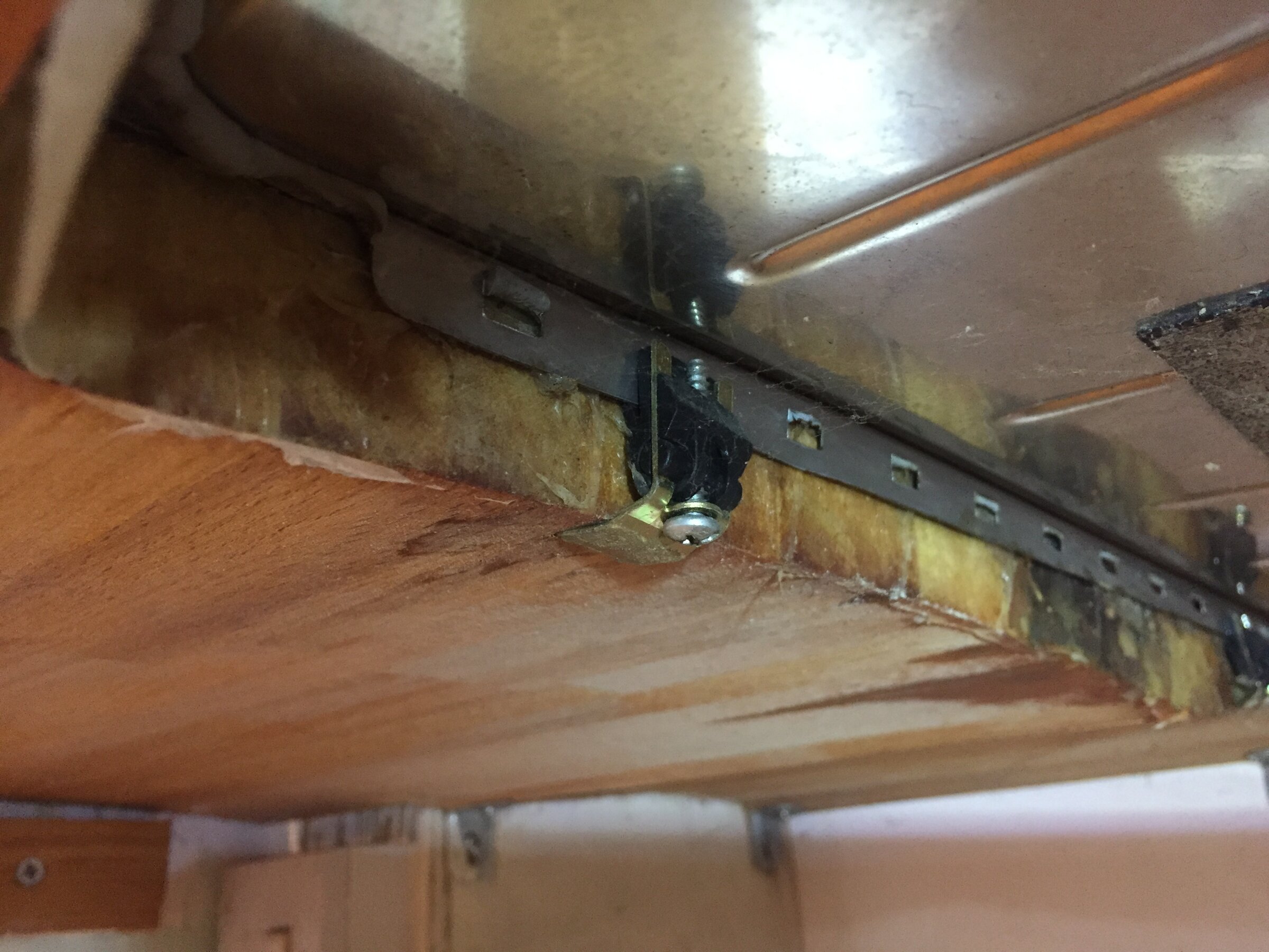 Failure to oil the underside of a solid oak worktop 4
