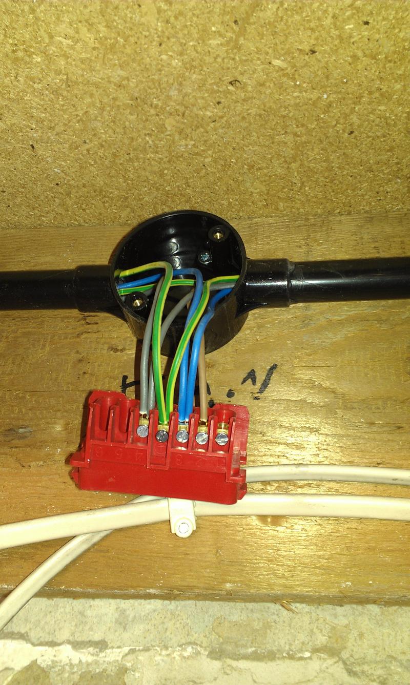 Fan Socket wiring