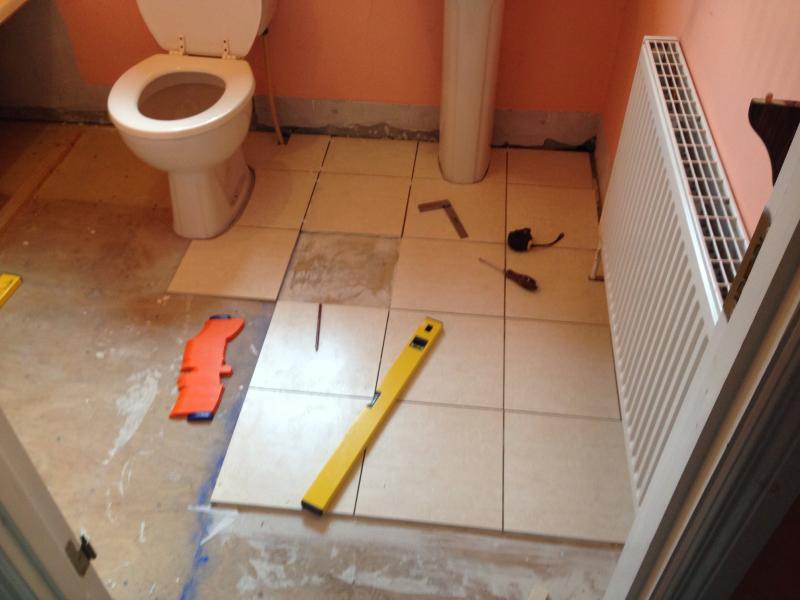 Gap around toilet DIYnot Forums