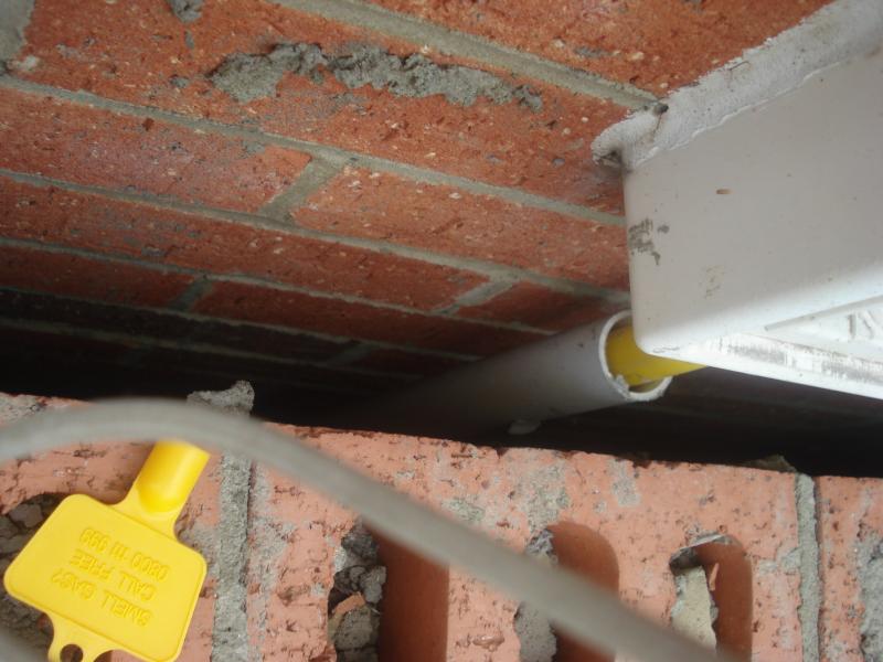 Gas supply in cavity 2