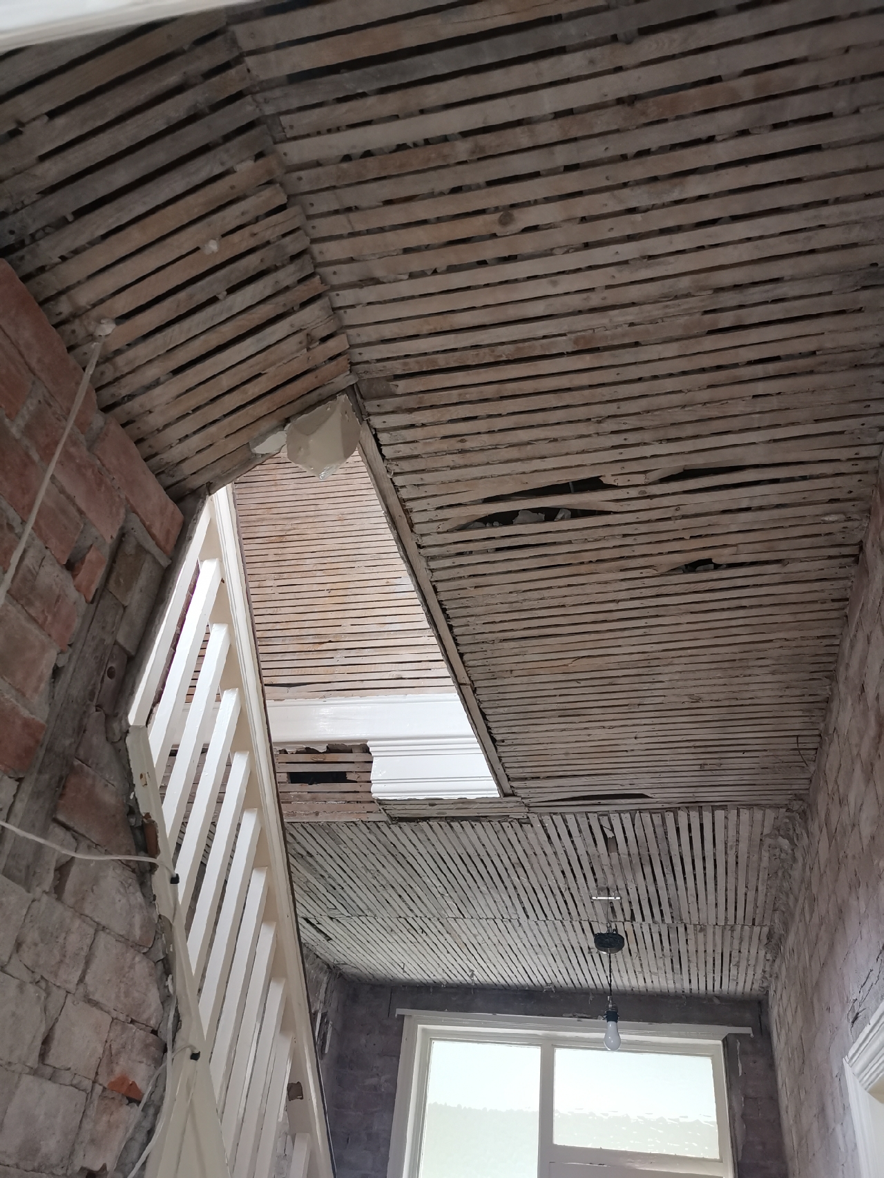 hall ceiling_laths