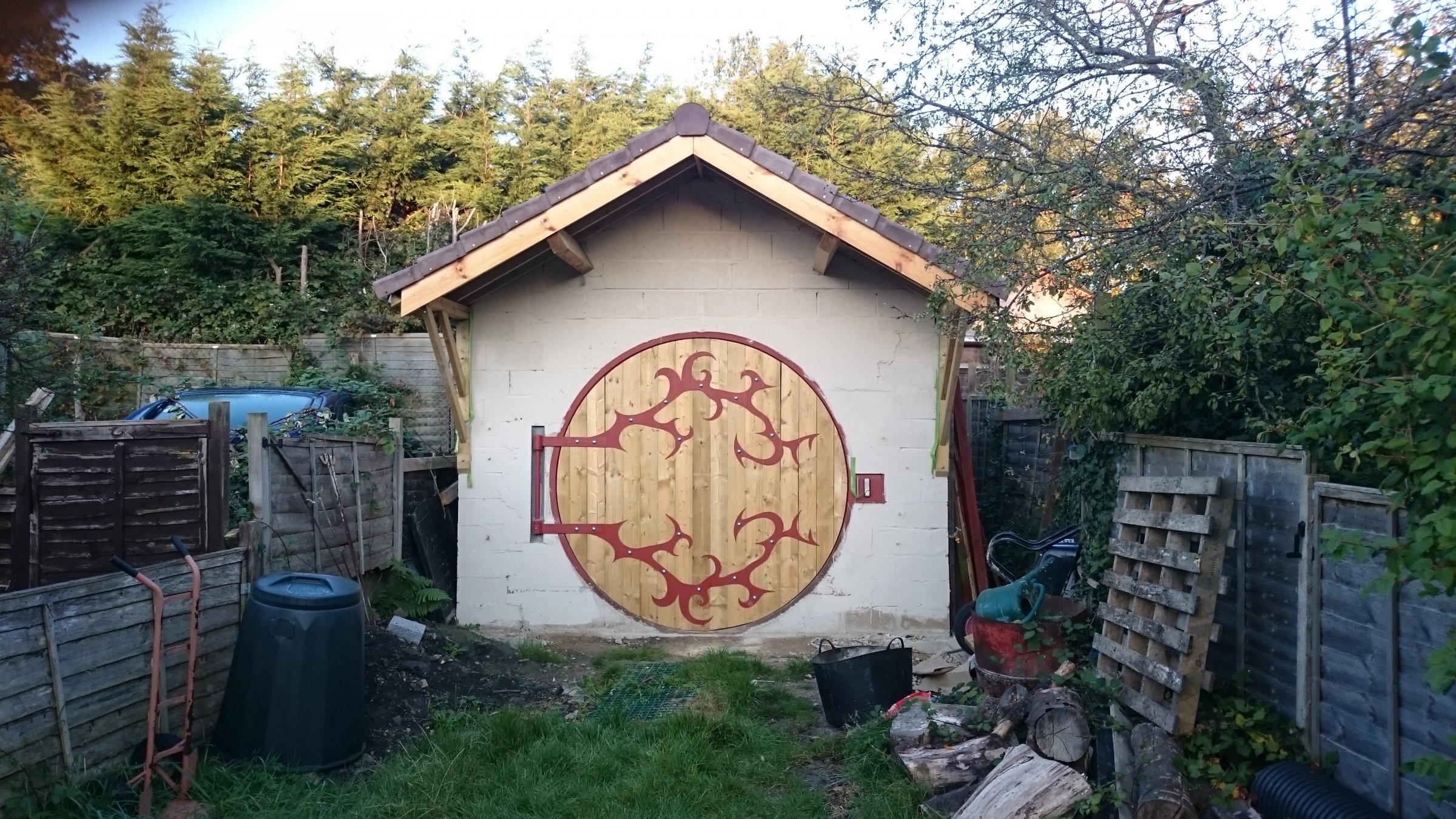 Hobbit shed