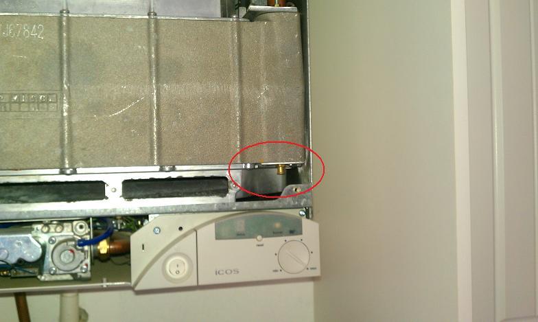 icos leak between sump and hex