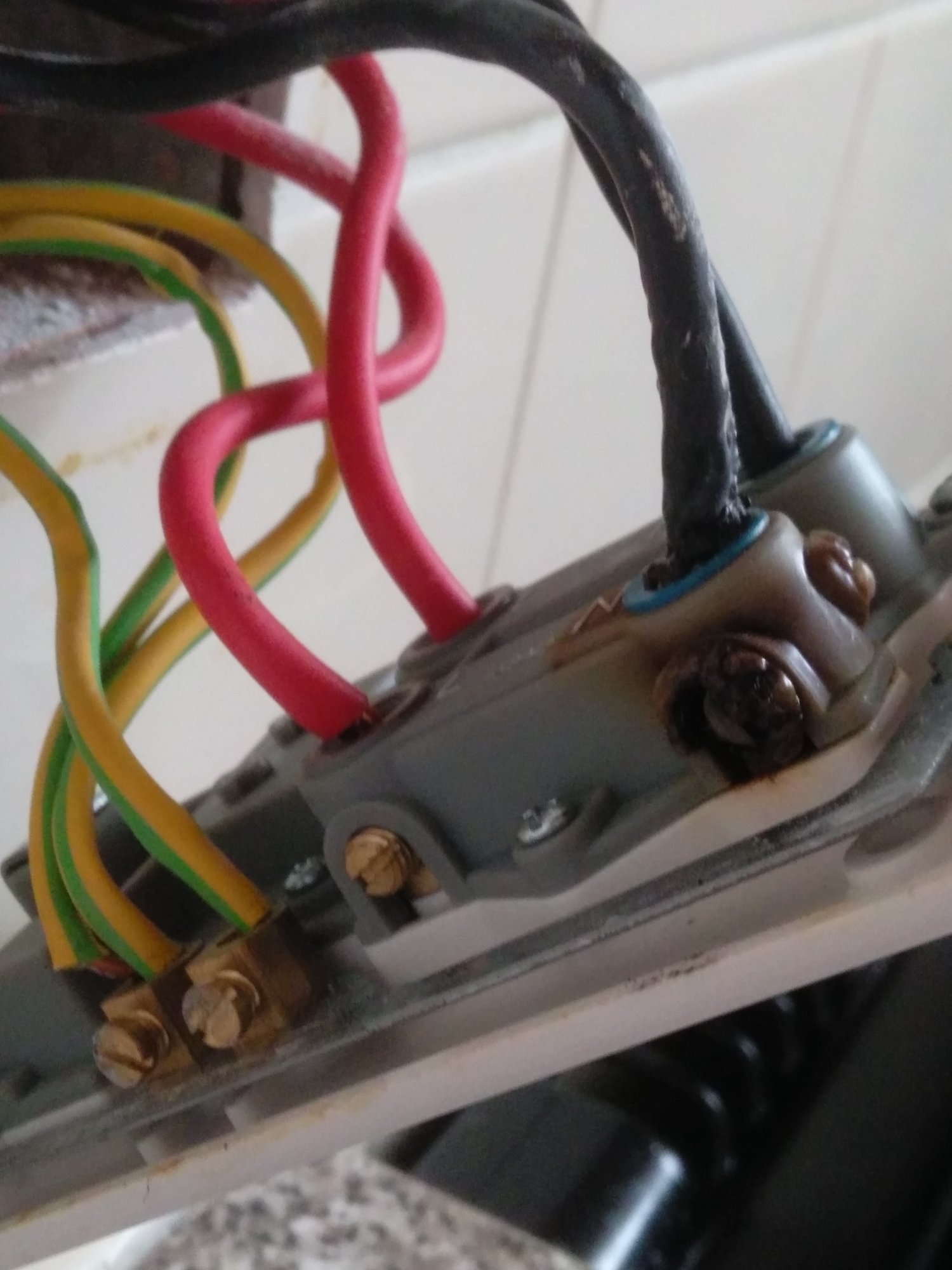 Electrical cooker isolation switch DIYnot Forums