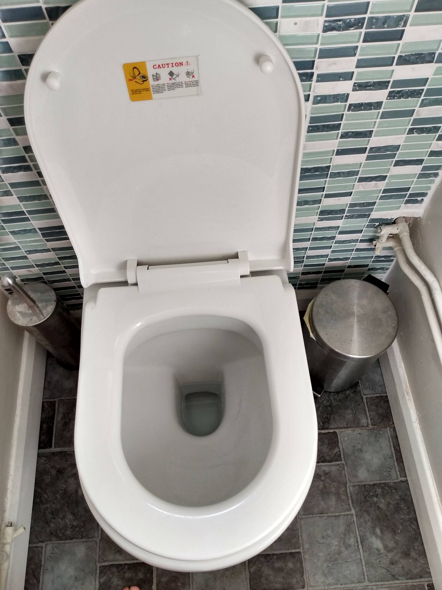 Removing top fix toilet seat - need help  DIYnot Forums