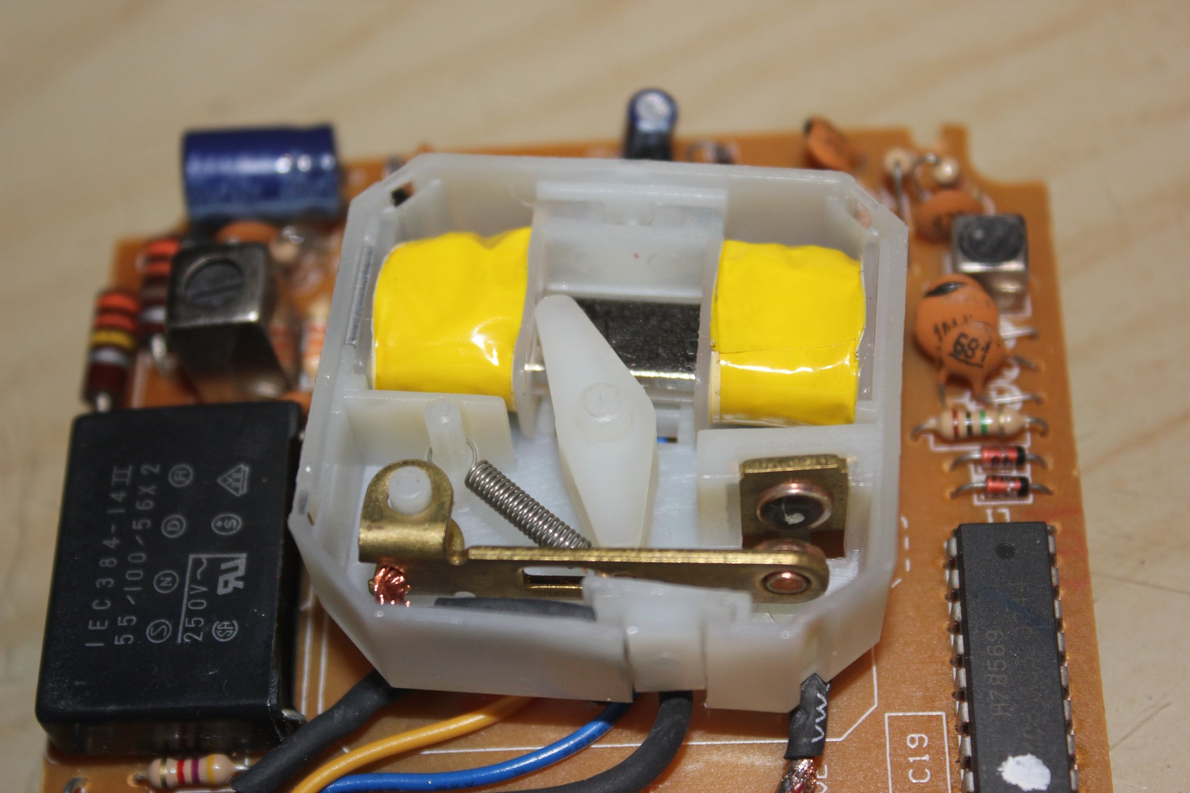 Sparking/Arcing sound from X10 (Appliance) Light Switch DIYnot Forums