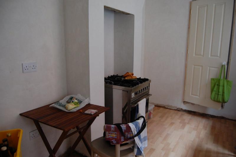 Kitchen chimney breast