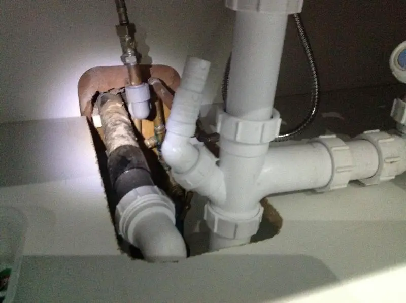 kitchen sink pipes, showing waste pipe