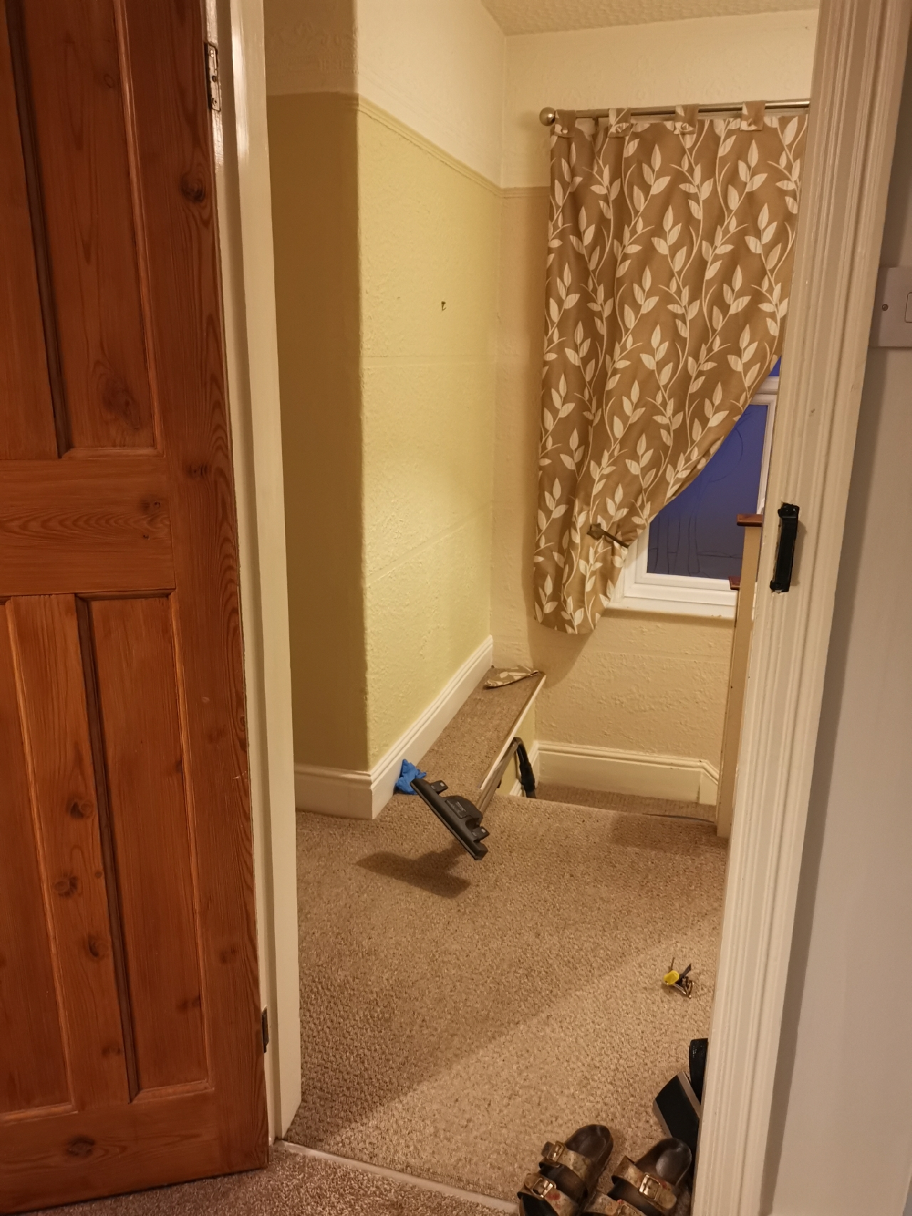 Landing towards stairs from master bedroom