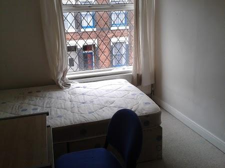 Larger front bedroom