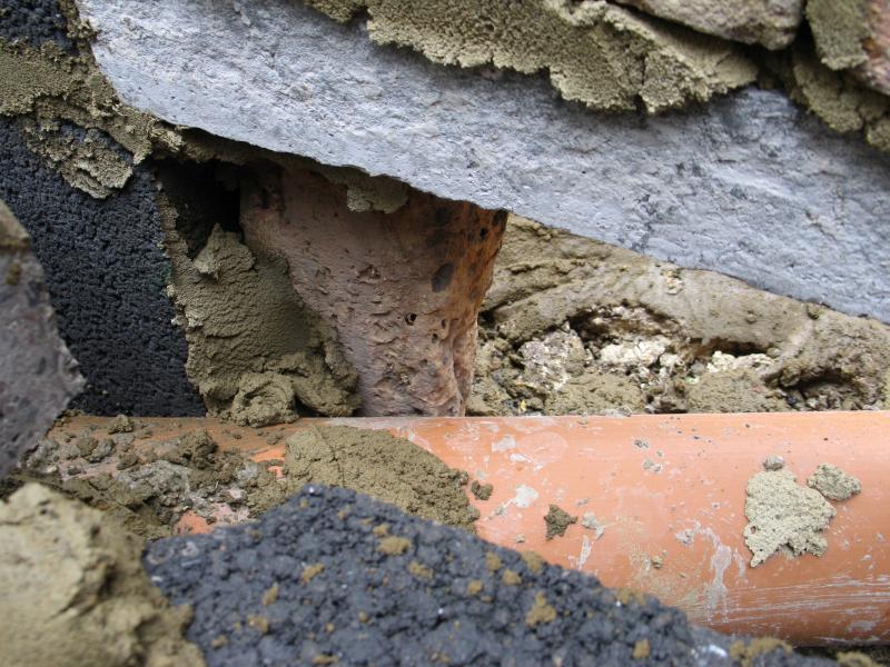 Lintel over brick - from the other side