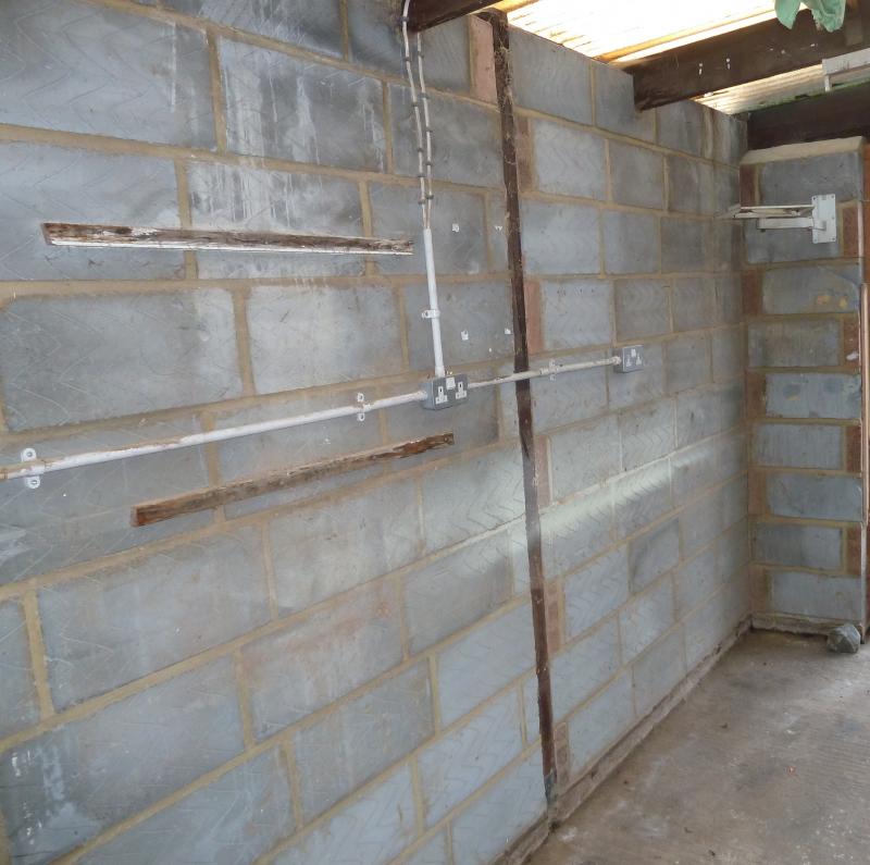 Long wall from back door closed