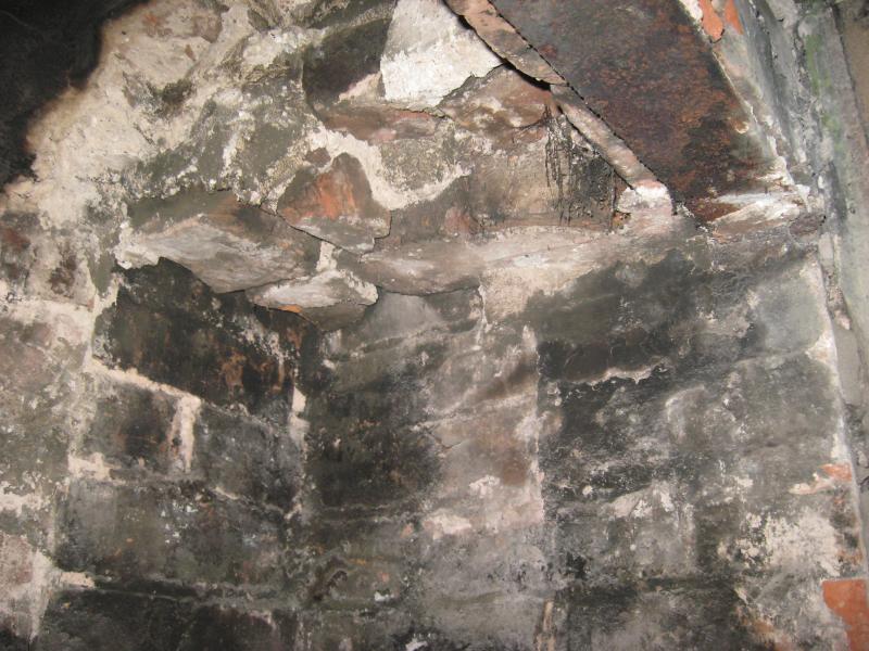Looking up chimney. Lintel visible at top RHS of p