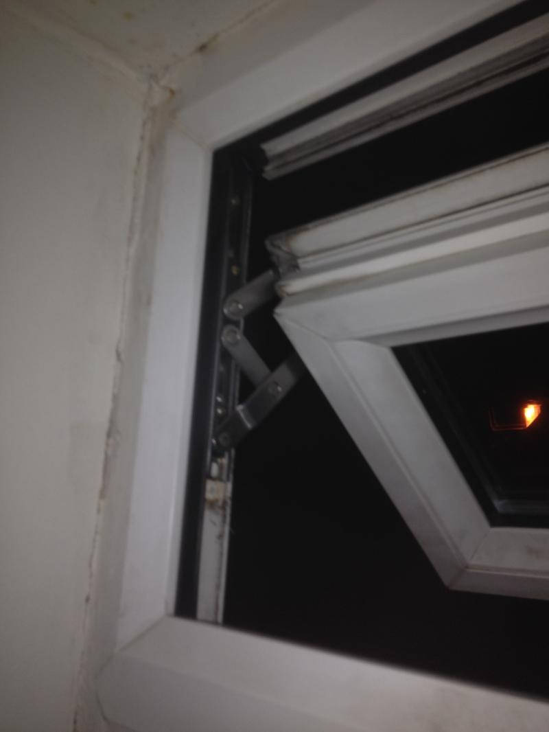 Double Glazing Top Hung Windows Hinges Repairs Urgent DIYnot Forums