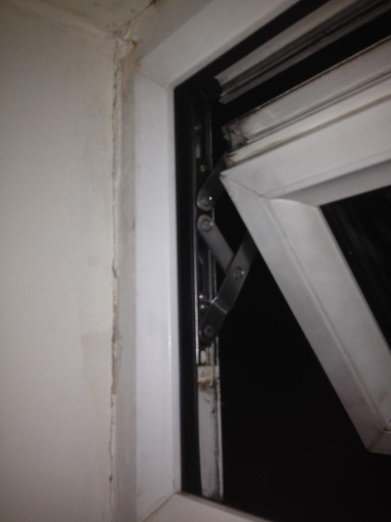 Double Glazing Top Hung Windows Hinges Repairs Urgent DIYnot Forums