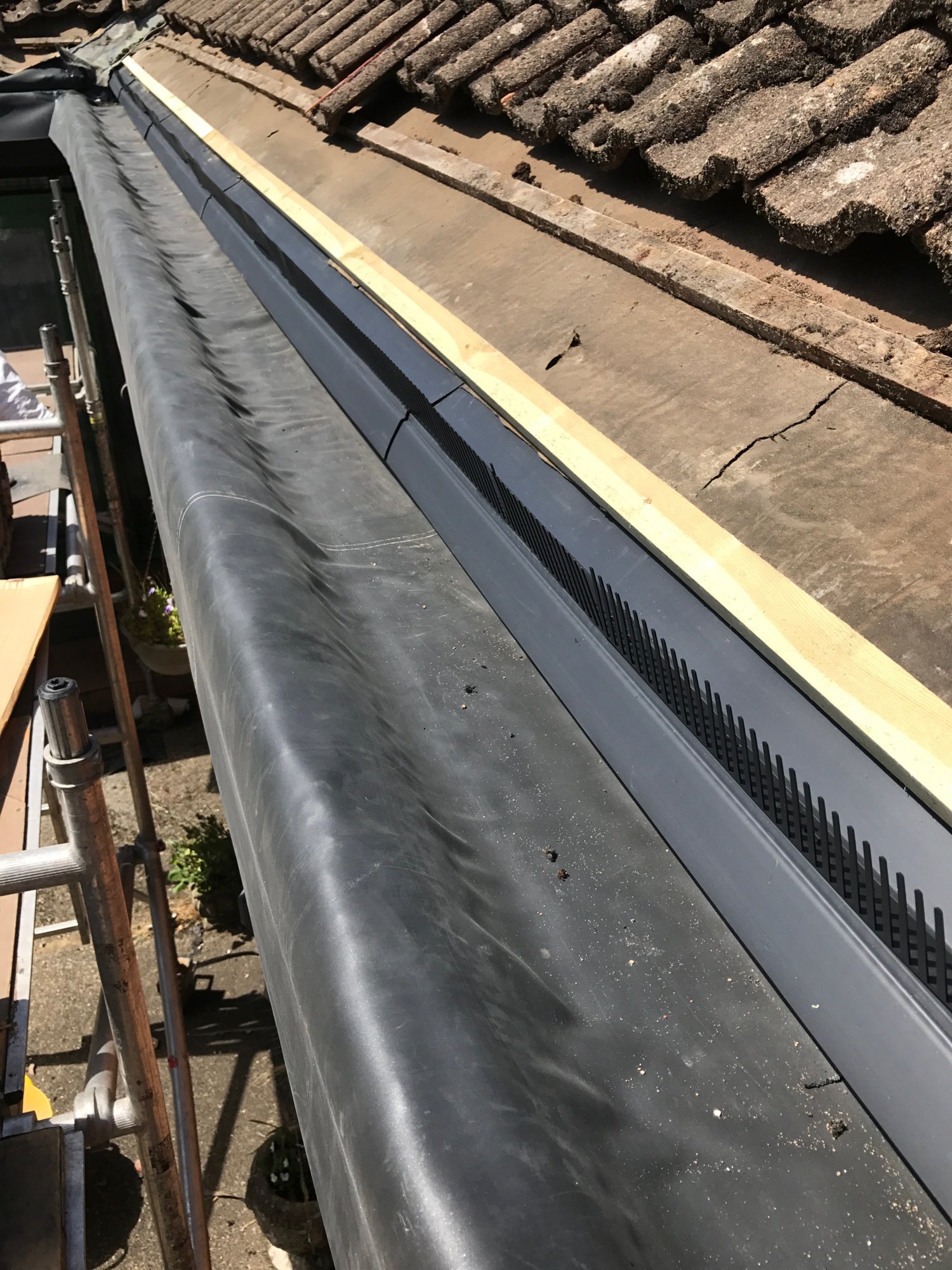 New lined gutter