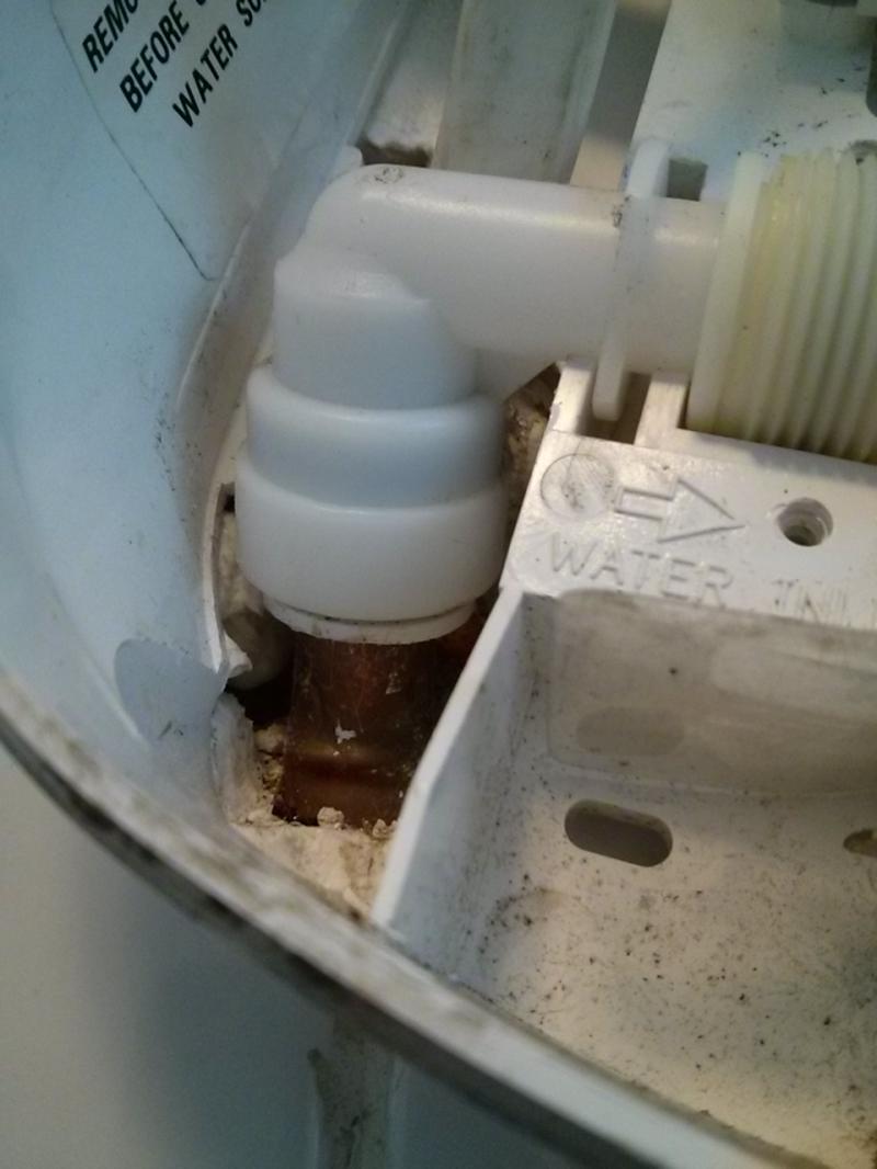 Disconnecting a pushfit shower inlet pipe connector Stuck! DIYnot