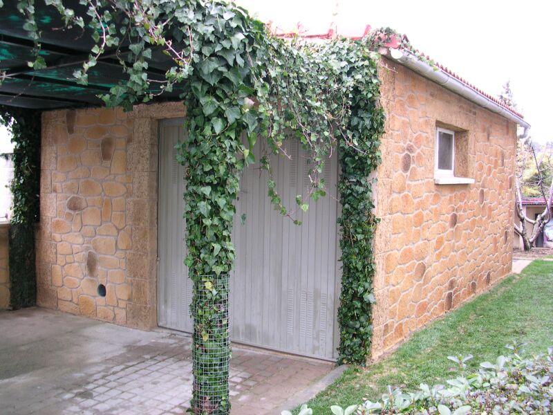 Pebbledash to stone garage