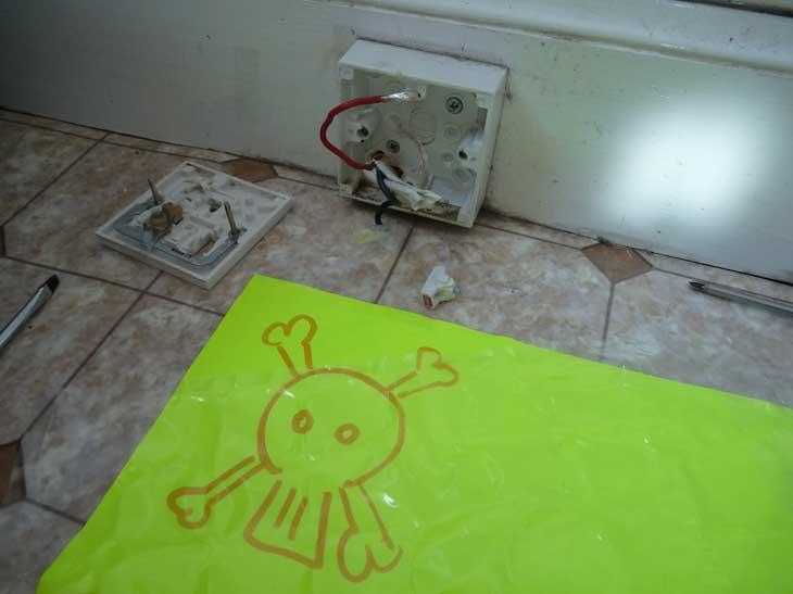 Plug socket "explode" (noise) and main fuse discon DIYnot Forums