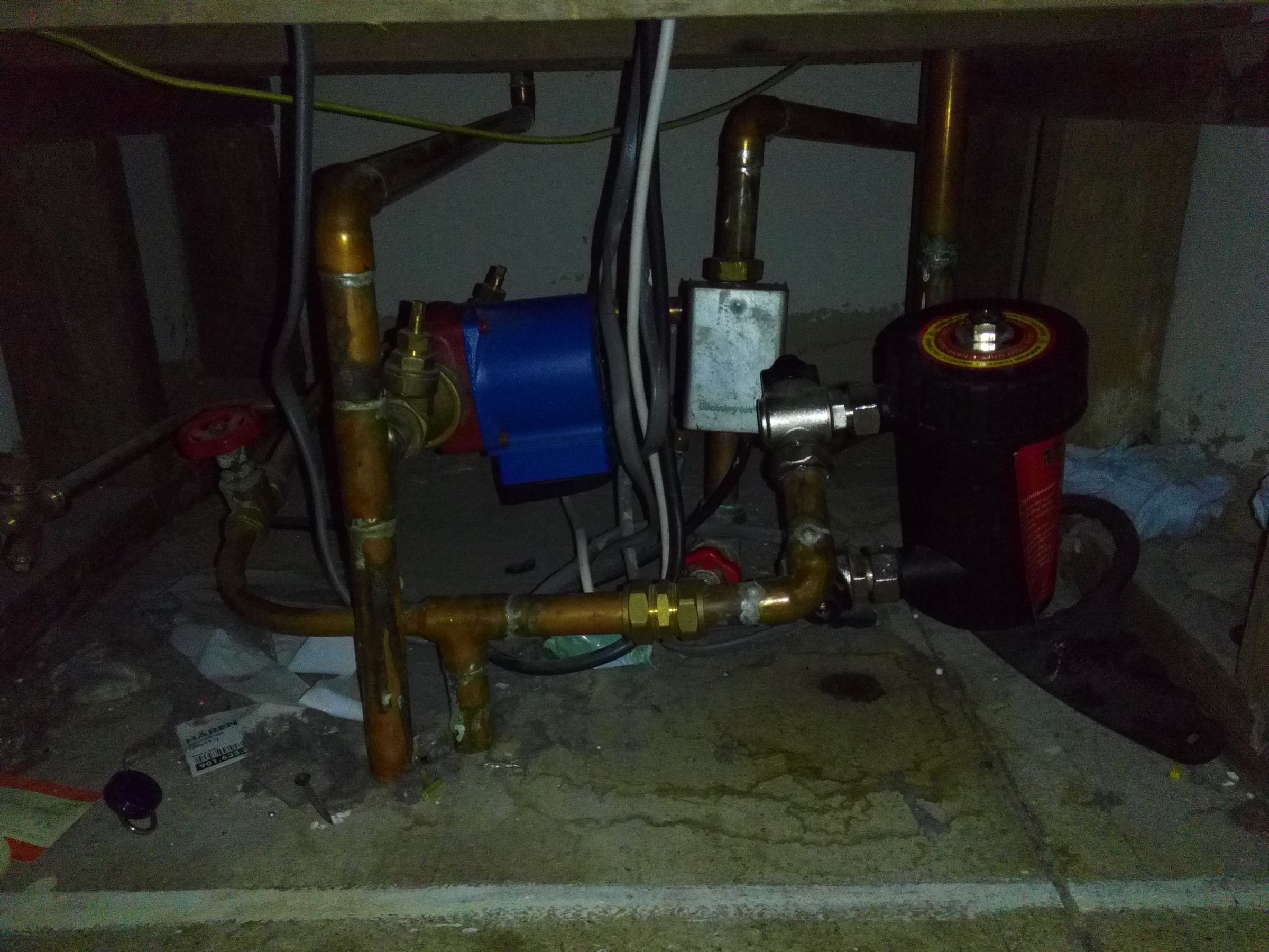 pump, magnaclean and diverter valve