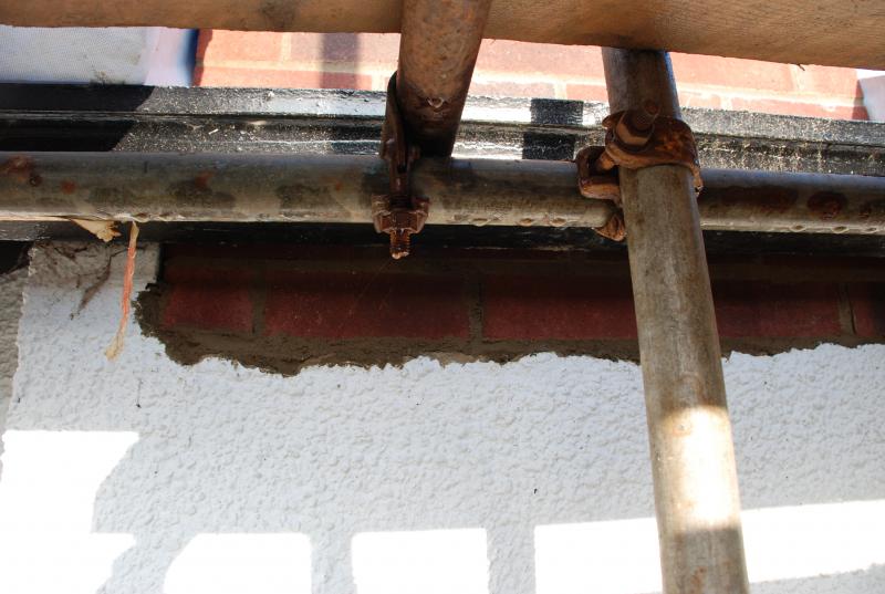 render under guttering