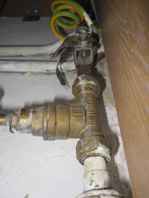 Rising main & Earth bond