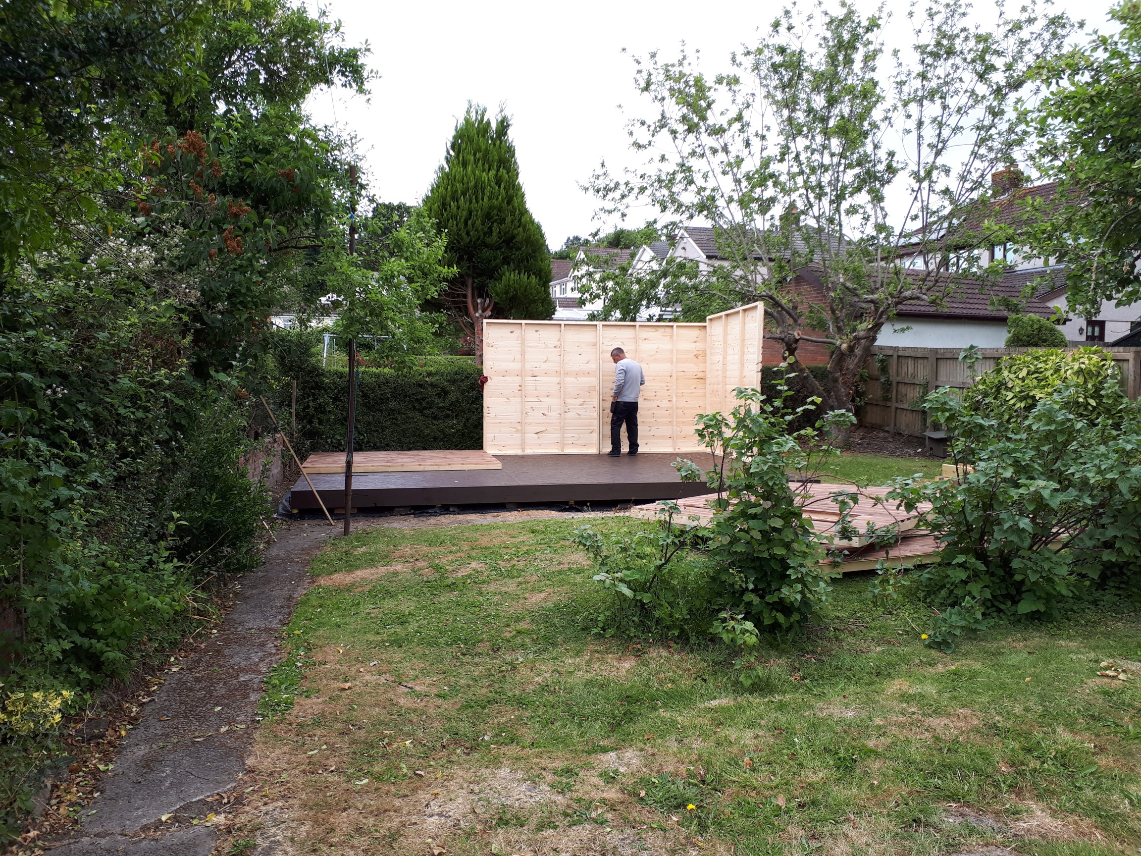 shed going up, day 1