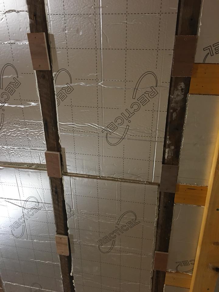 Shimming flat roof joists