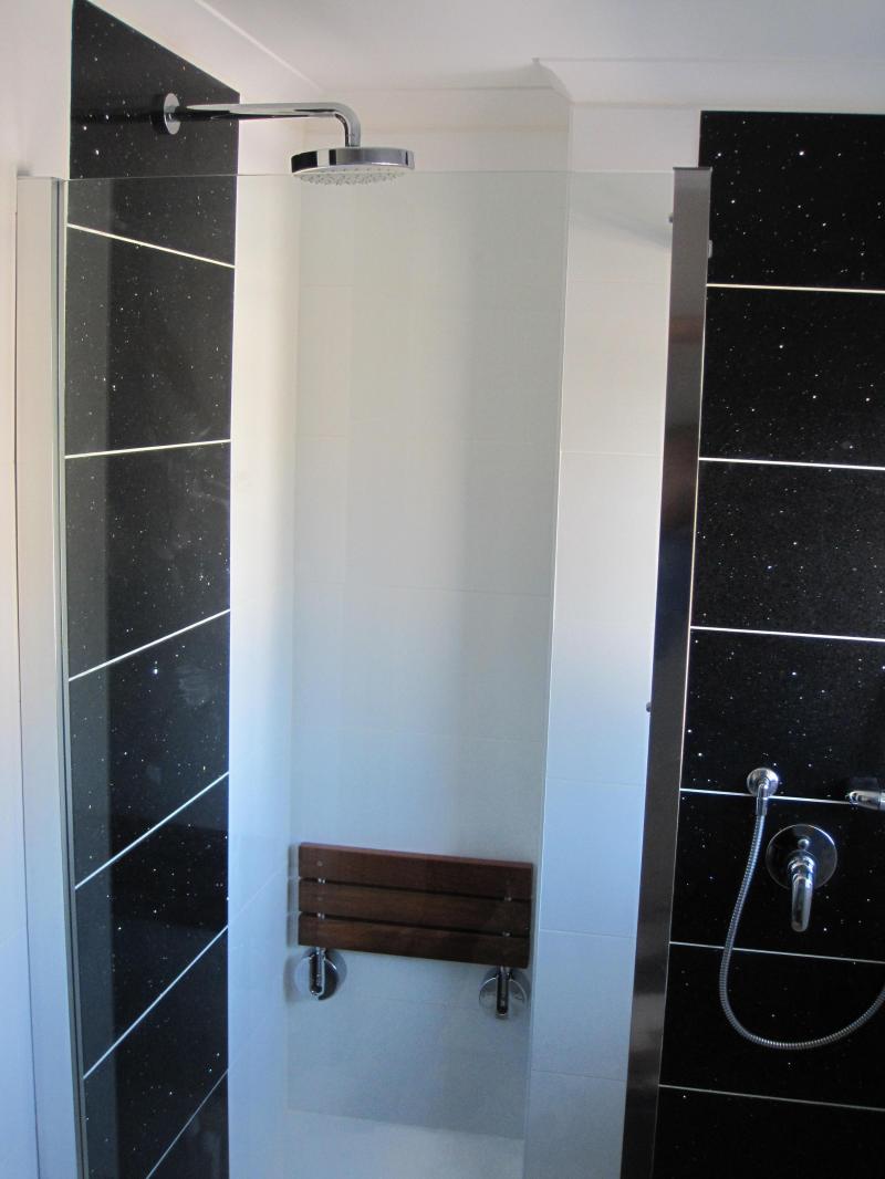 Shower cubical completed