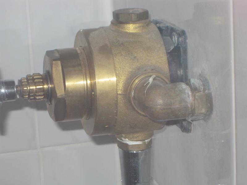How to Replace Mixer Shower This one is leaking DIYnot Forums
