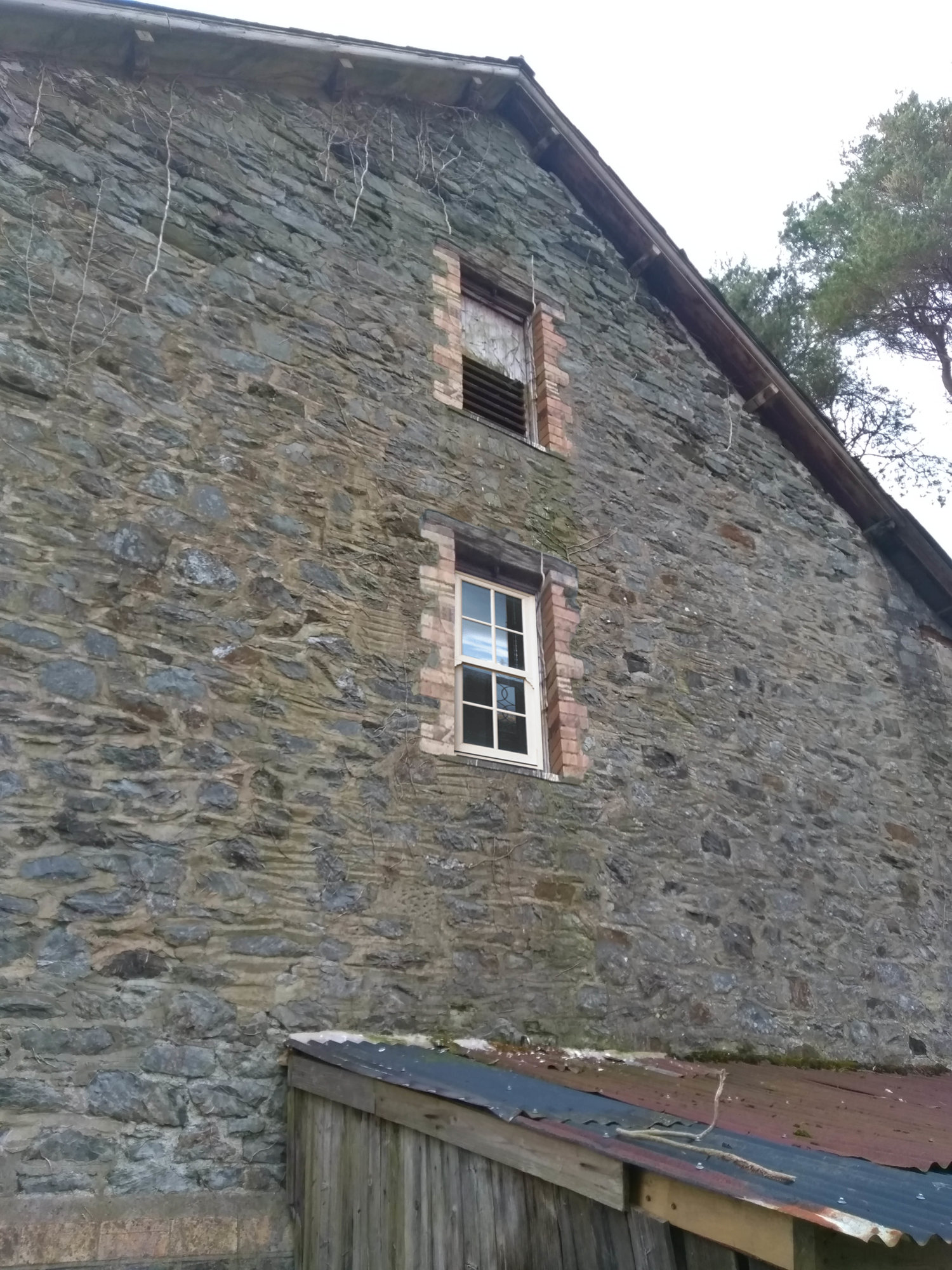 Side Window impression