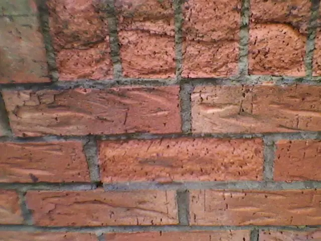spalled brick.jpg