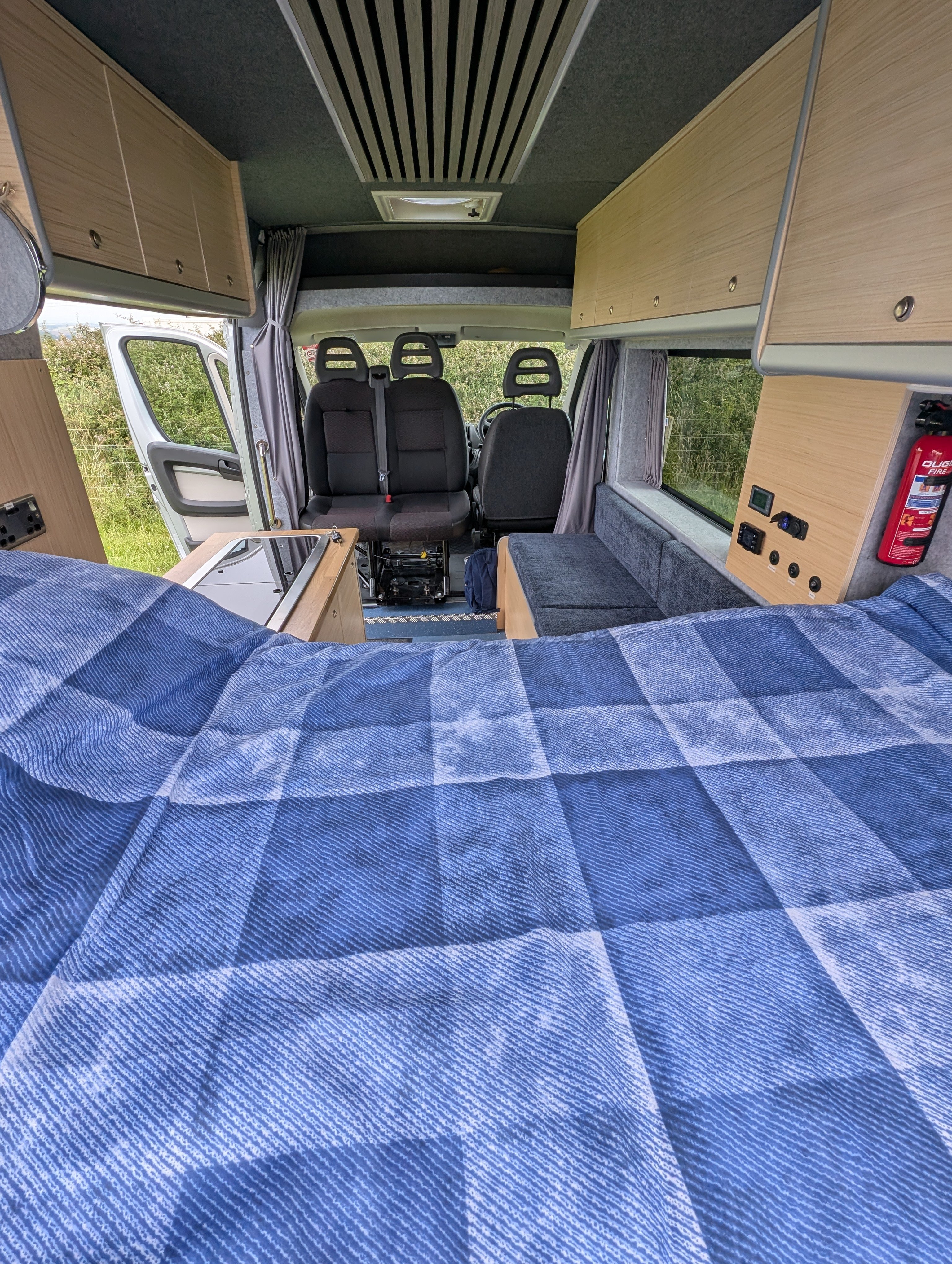 swivel seat.jpg