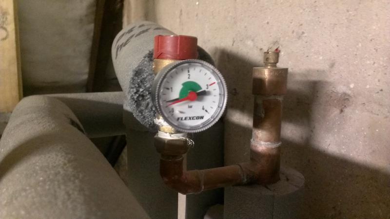 System pressure according to valve