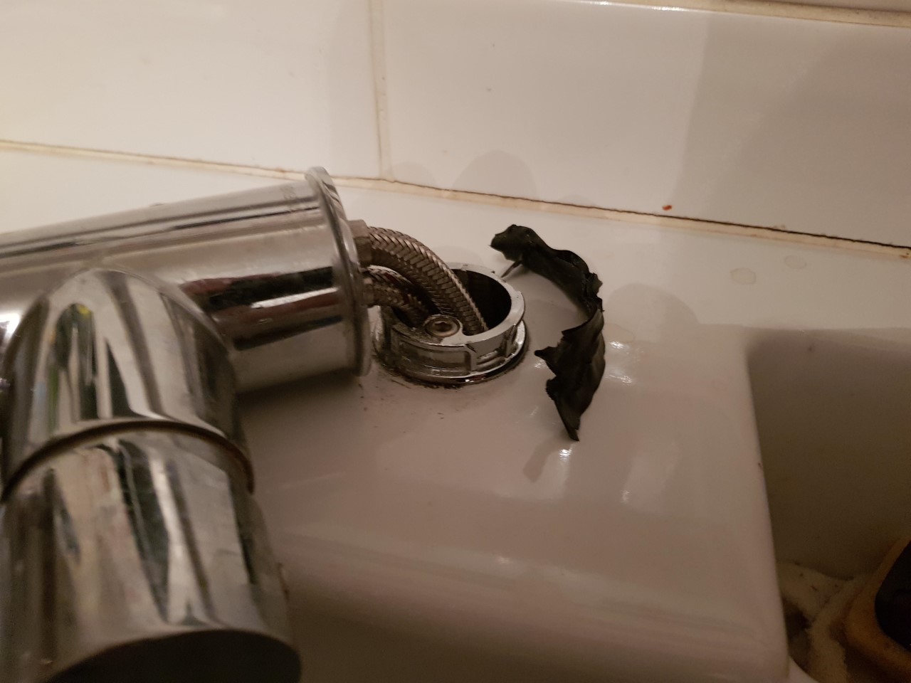 Kitchen mixer tap loose in Belfast sink DIYnot Forums