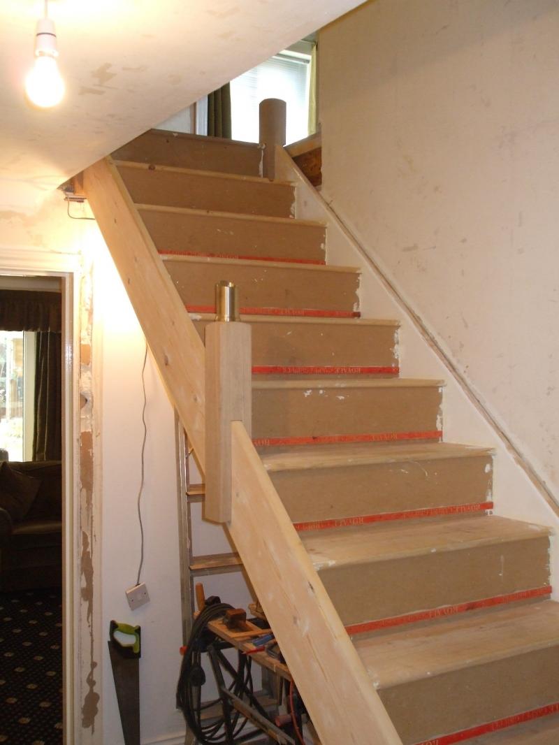 Three Newels, mid newel loose fit.