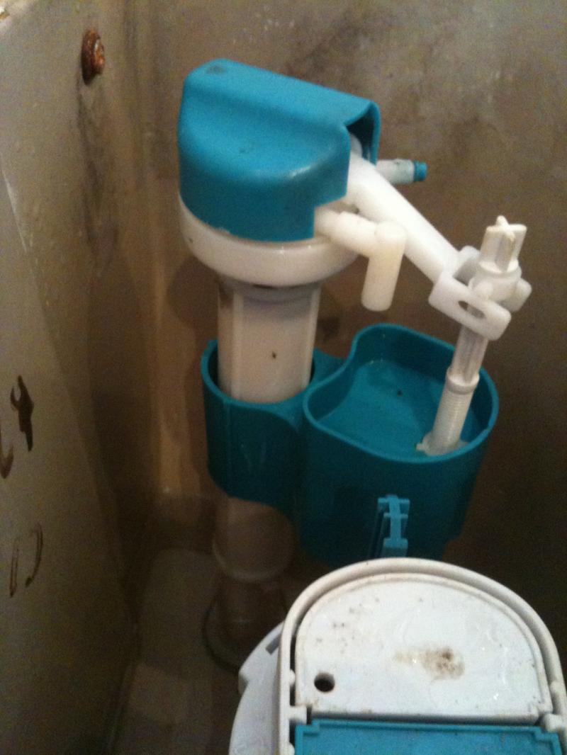 Toilet cistern valve