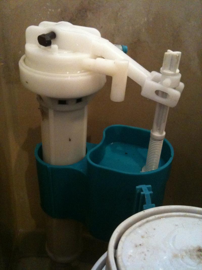 Toilet cistern valve