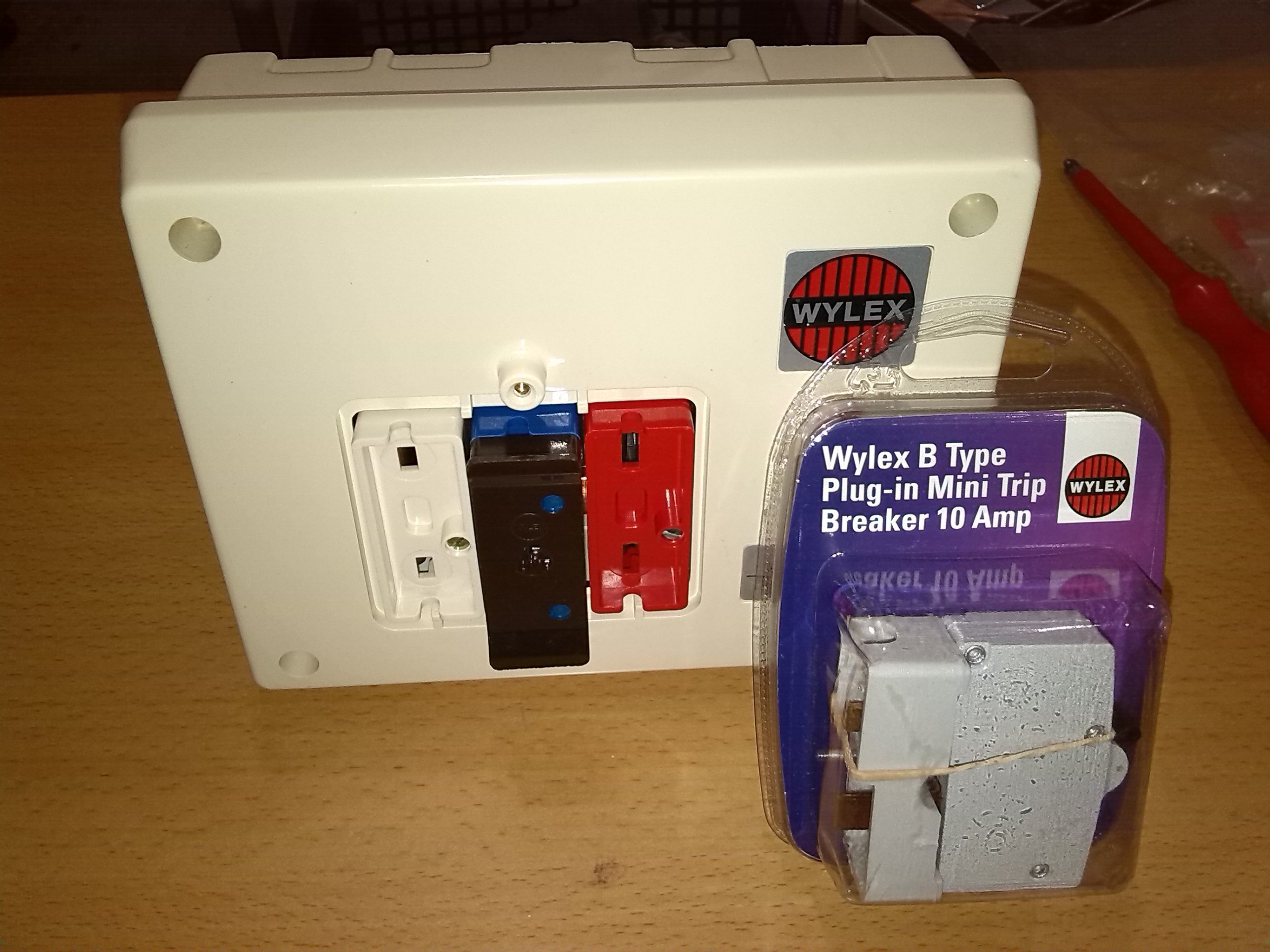 TRADITIONAL_WYLEXSTANDARD_FUSEBOX (5)