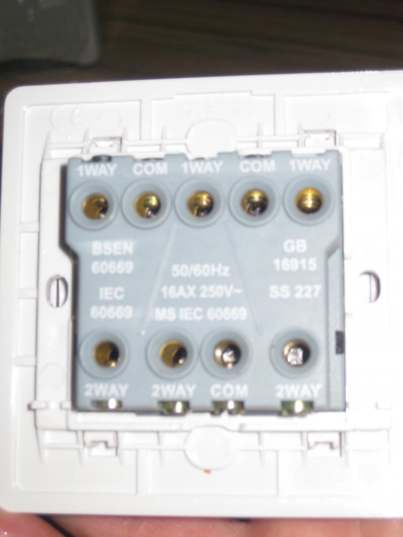 3 gang 2 way switch help | DIYnot Forums