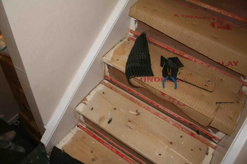 3 Broken Loft Stairs How To Fix New, How To Fix Broken Wooden Stairs
